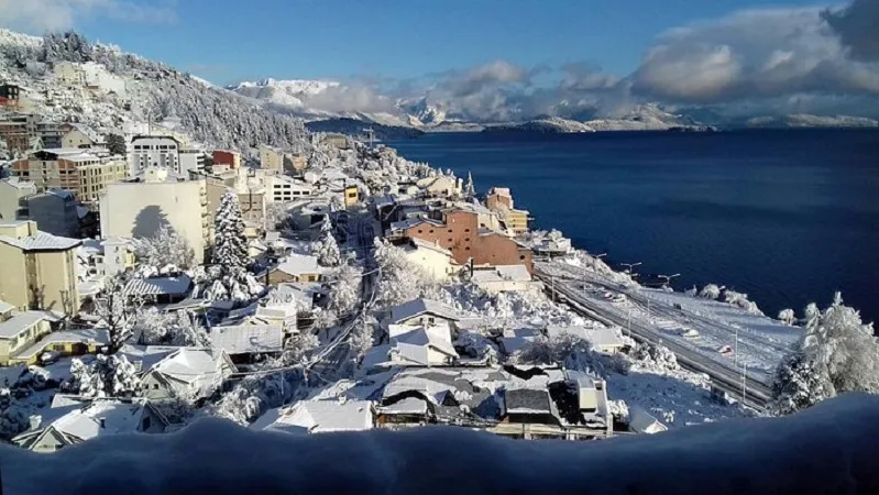 Descubra tudo sobre Bariloche, a melhor época para visitar, atividades imperdíveis, como chegar e dicas de viagem. 